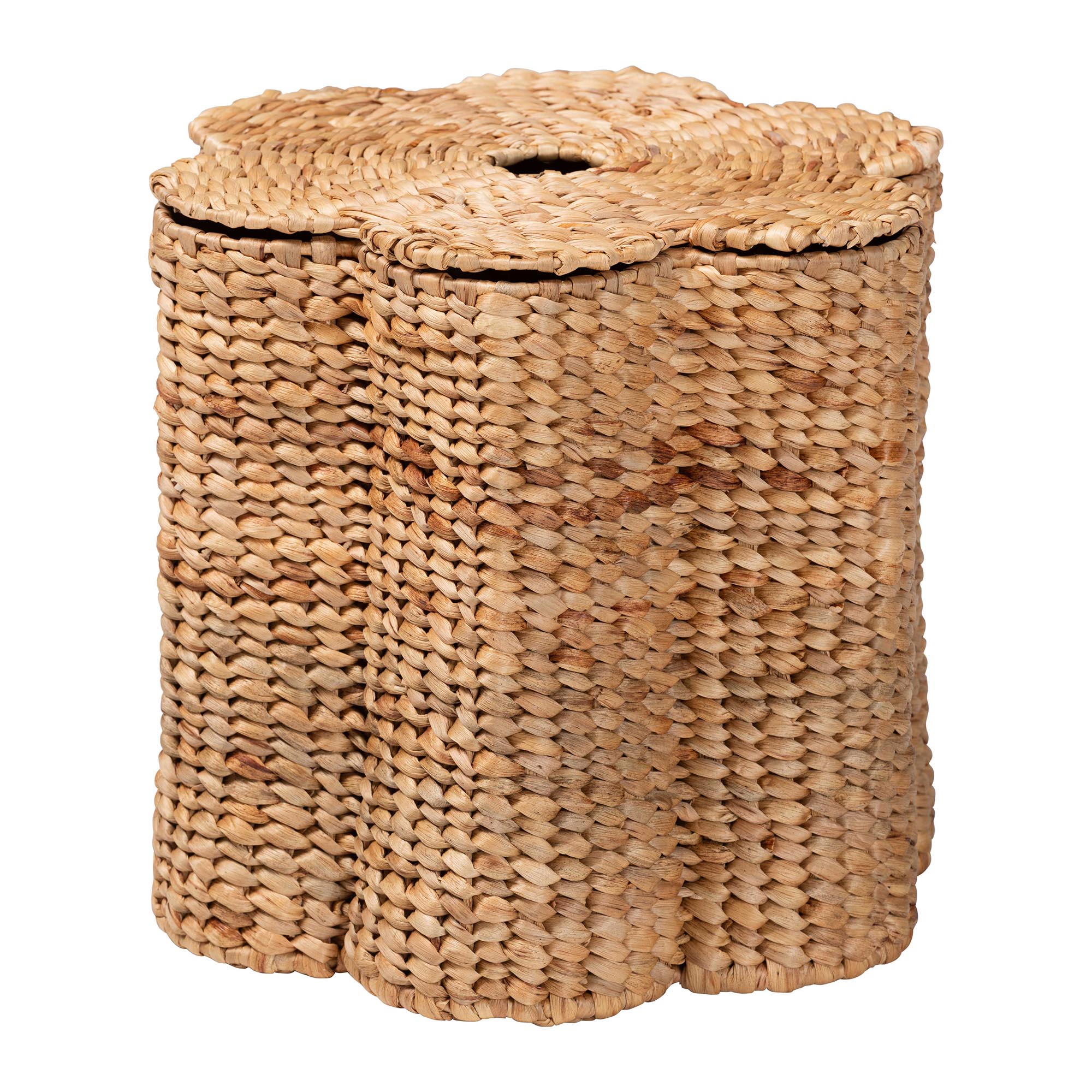 bali & pari Della Woven Seagrass Laundry Hamper - Handwoven Wicker Storage Basket with Scalloped Frame for Laundry Room or Bedroom